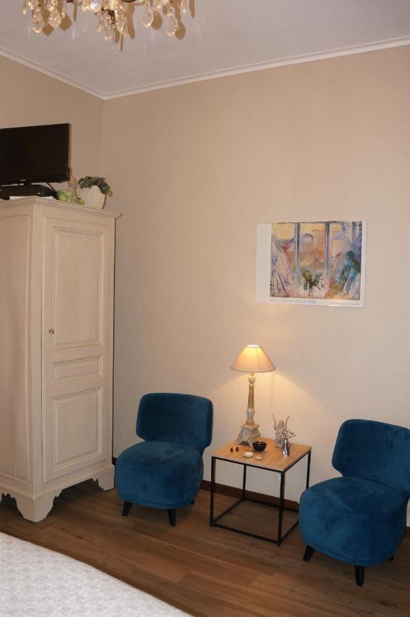 B&B Les Cresses Ciney Buitenkant foto