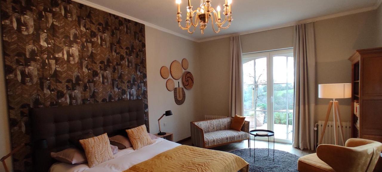 B&B Les Cresses Ciney Buitenkant foto